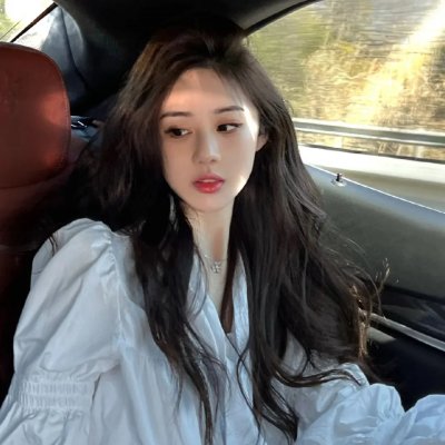 雨中的女人