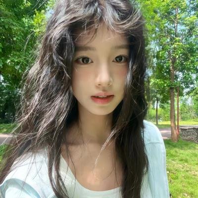 我们中的一个被绊倒
